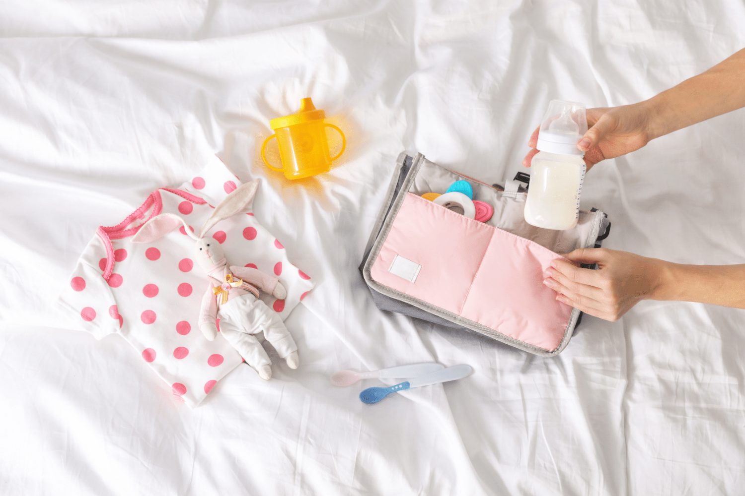 Trousse de Toilette Bébé pour la Maternité : Les 5 Essentiels pour l'arrivée de bébé