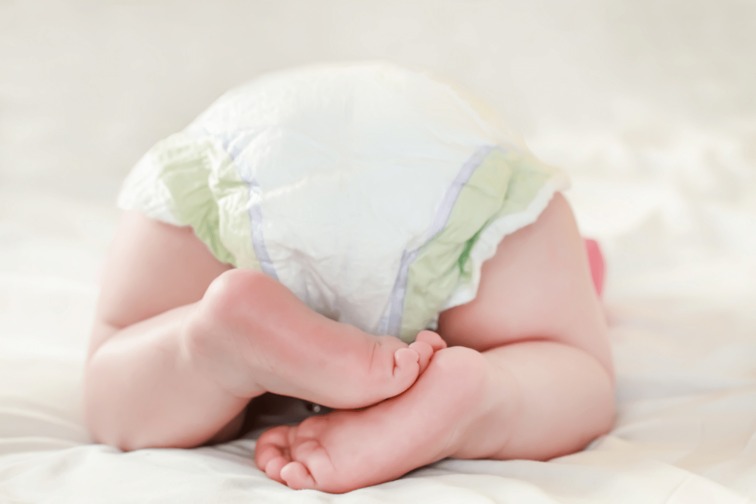 Érythème fessier : causes des fesses rouges de bébé