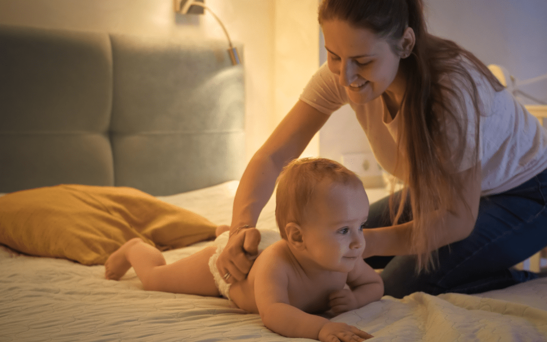 La routine du soir parfaite : 4 étapes pour aider bébé à faire ses nuits (et le rôle clé du massage)