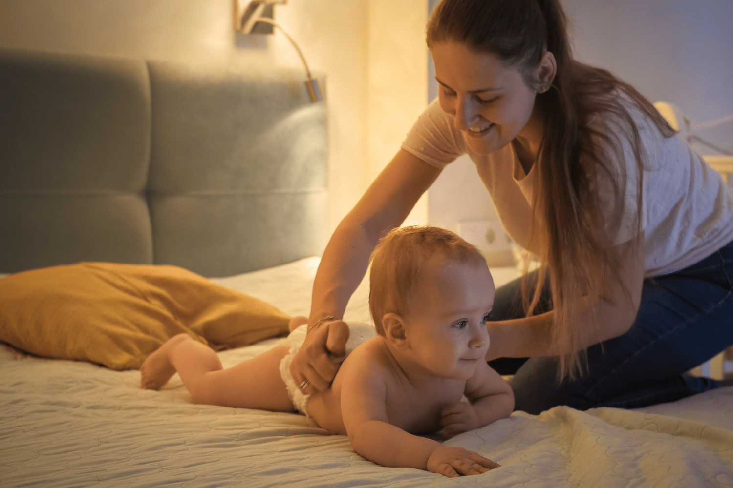 La routine du soir parfaite : 4 étapes pour aider bébé à faire ses nuits (et le rôle clé du massage)