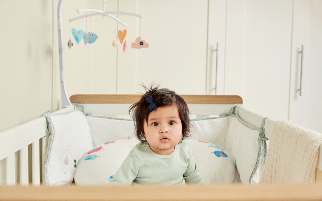 Du couffin au lit bébé : le guide pour réussir la transition en douceur