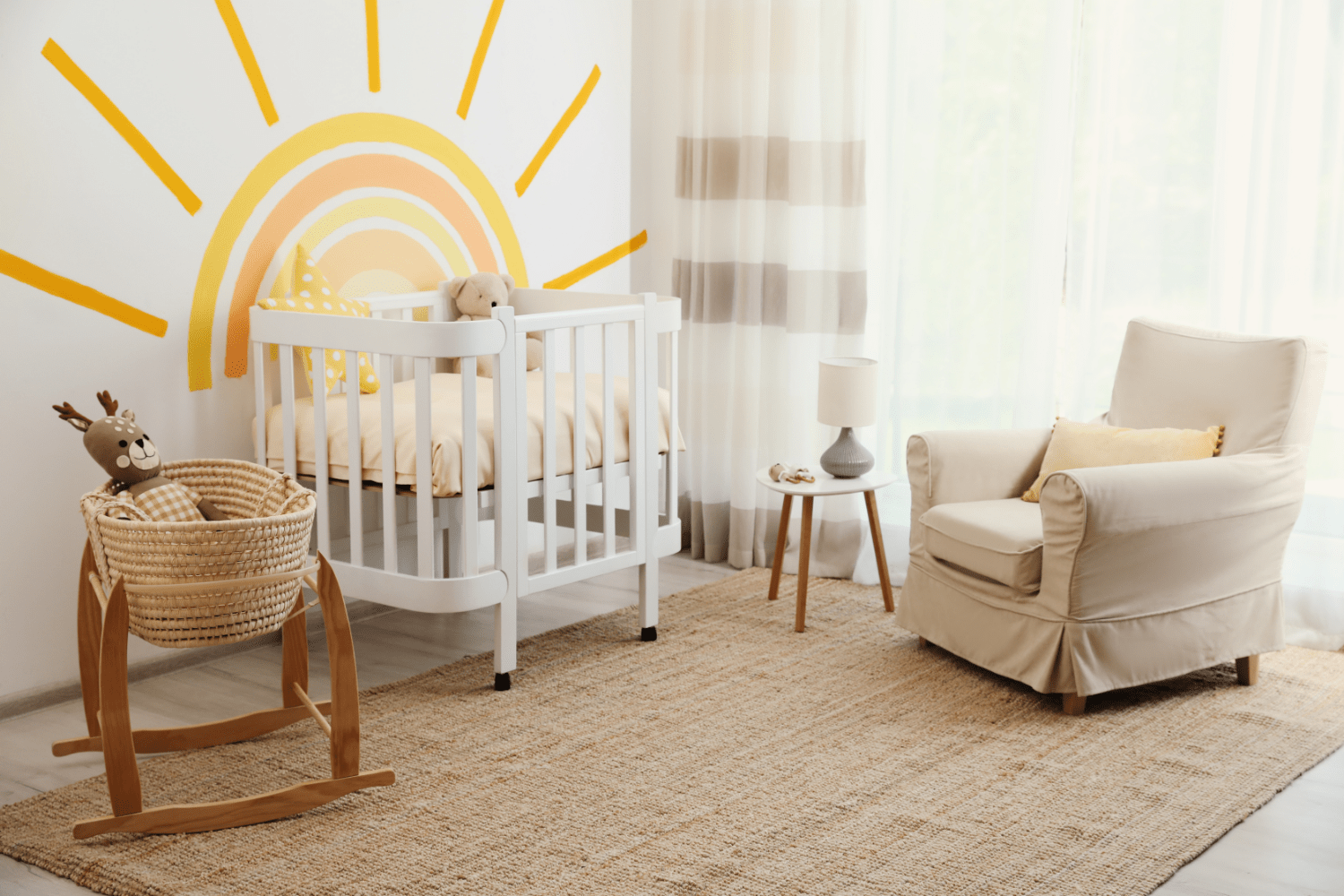 Préparer la chambre de bébé pour l'été : le trousseau idéal d'un nouveau-né de juin-juillet